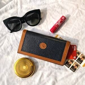 Vintage Dooney Bourke All Weather Leather Wallet Organizer Heritage Classic Chic